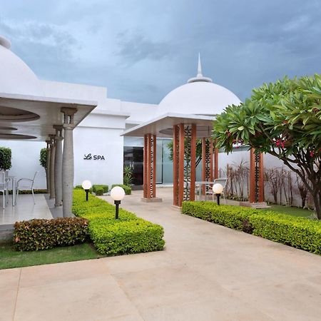 Le Meridien Коимбатур Экстерьер фото