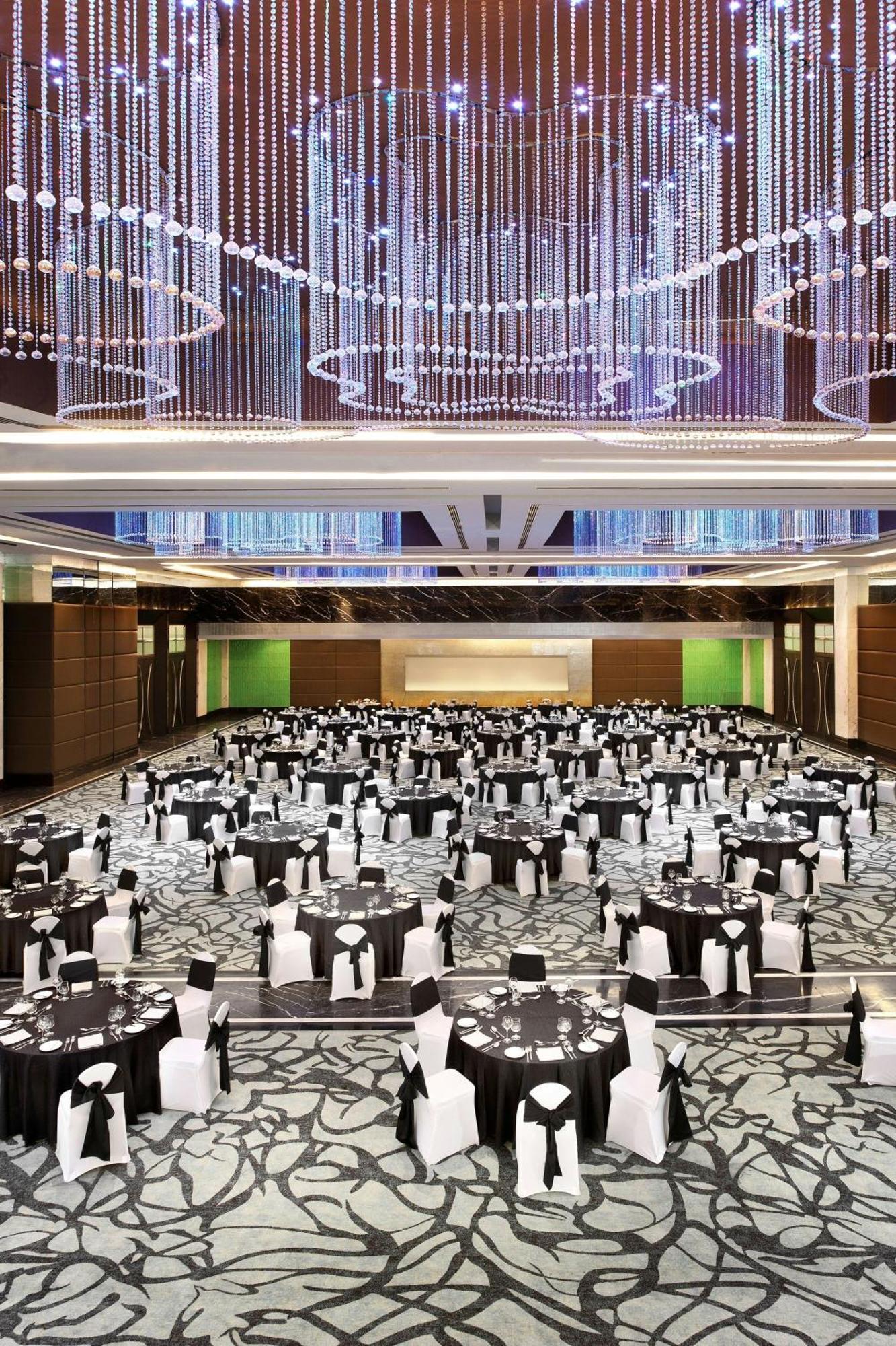 Le Meridien Коимбатур Экстерьер фото